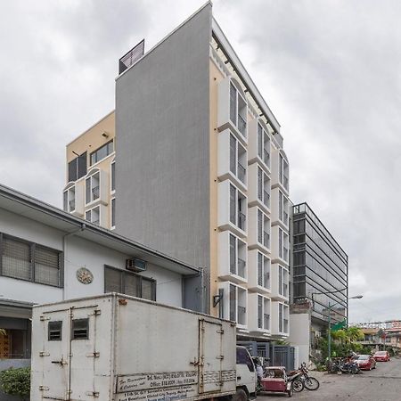 Zen Rooms Marvelle Studios Bgc Манила Экстерьер фото